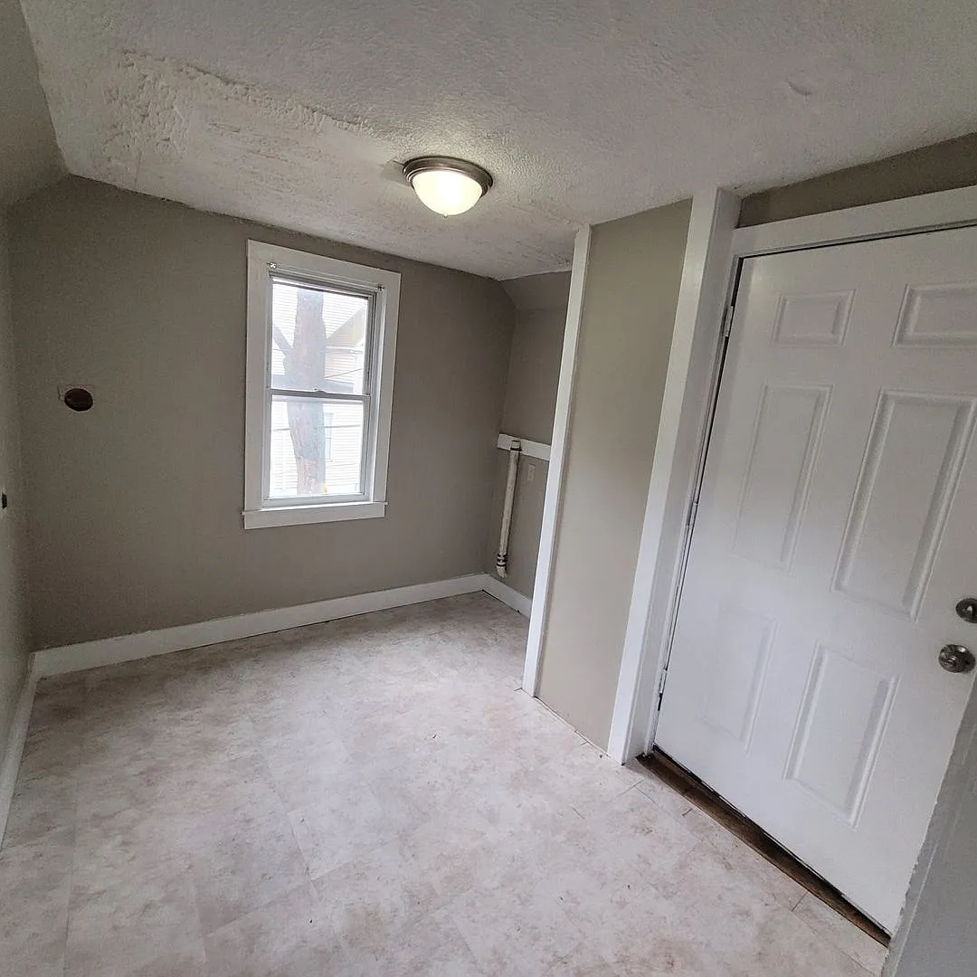 2377 E 84th Street — Photo 3