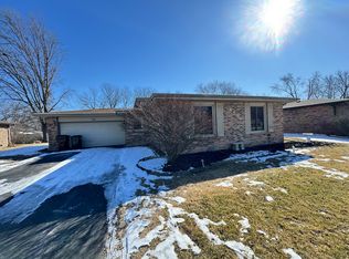 413 S Rathje Rd, Peotone, IL 60468