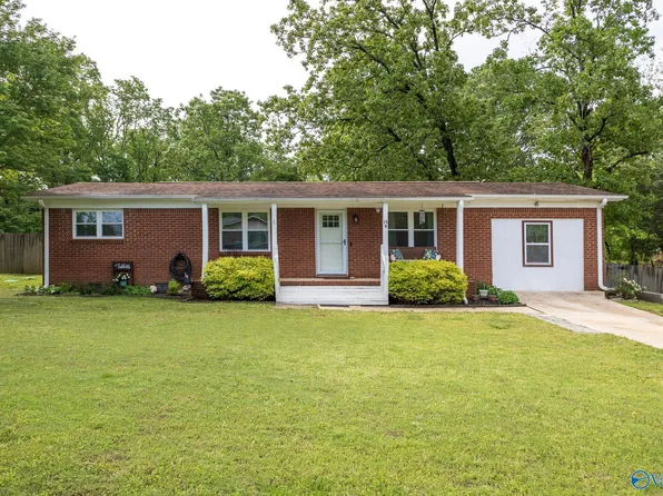 14 Olivia St, Trinity, AL 35673