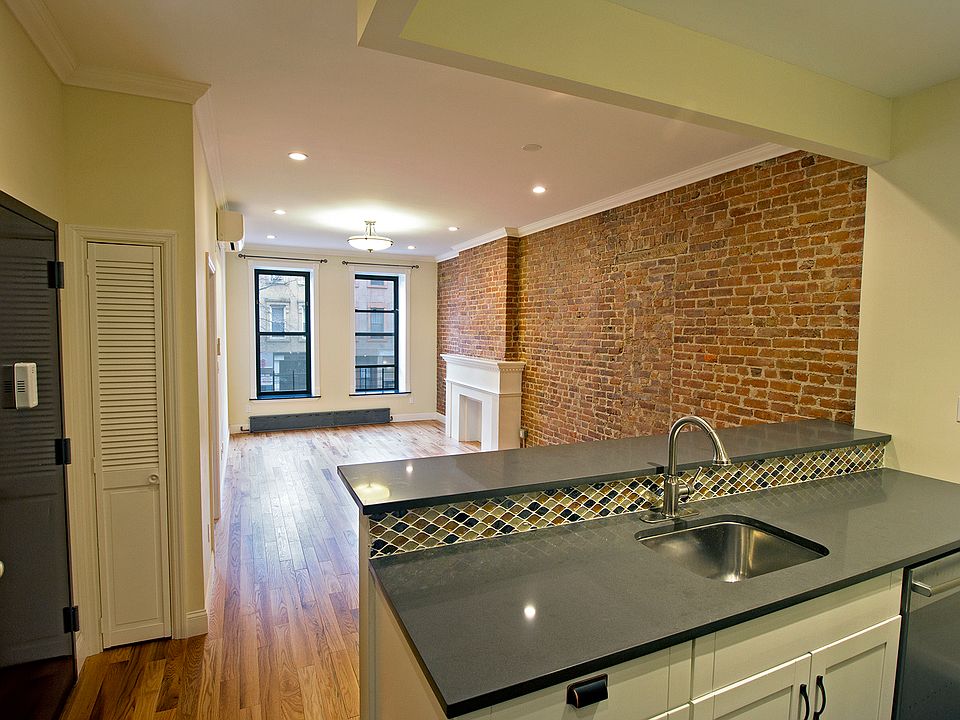 1st image of 287 5th Ave APT 1