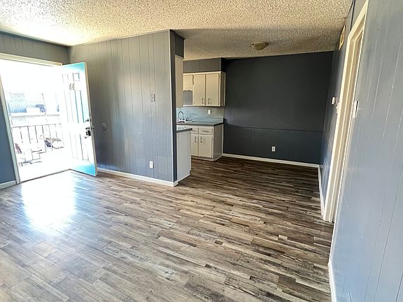 3rd image of 1302 Harris Ave #44