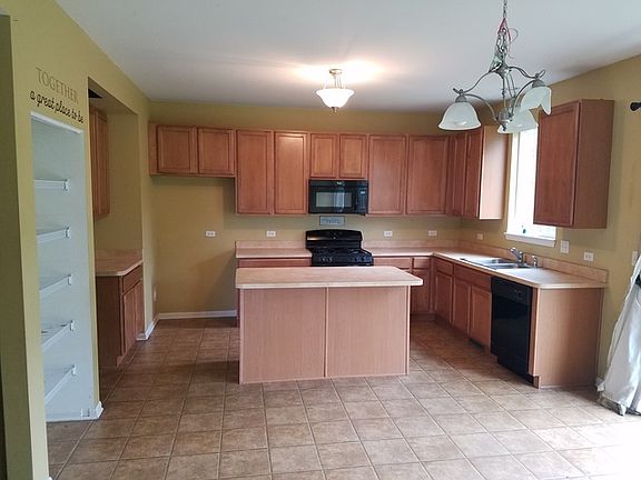 5th image of 3097 Manchester Dr