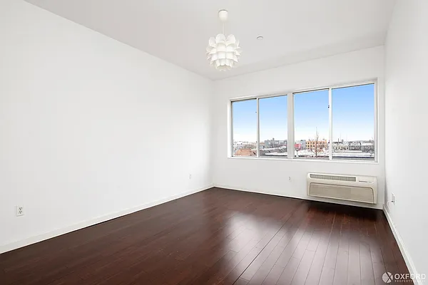 Rented by Oxford Property Group | media 32
