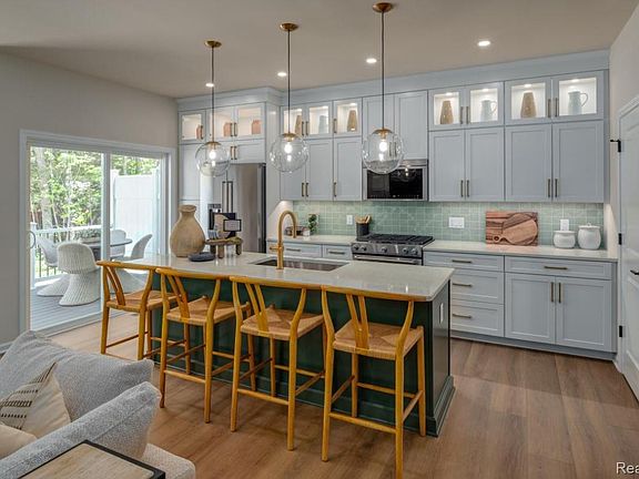 5th image of 49558 Coldwater Ridge Dr