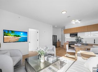 649 38th St #508, Union City, NJ 07087
