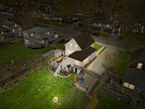129 Concord St, Rockland, MA 02370