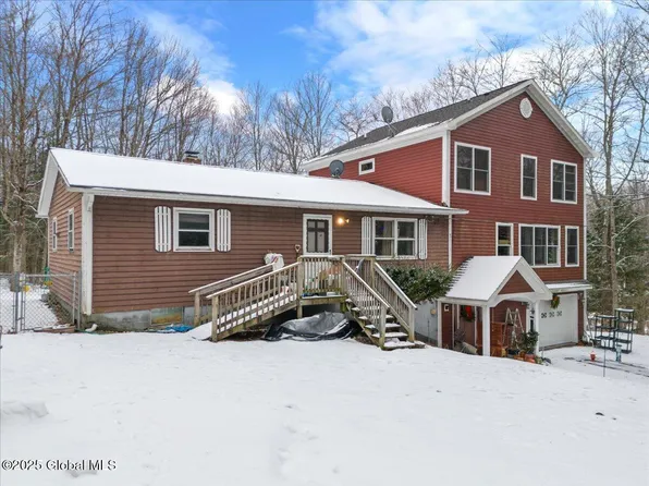 345 W Shore Road, Delanson, NY 12053