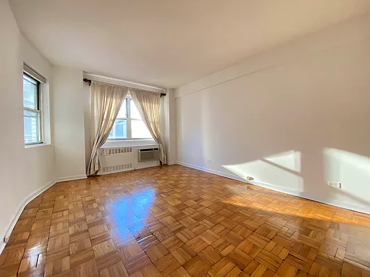 Rented by Brown Harris Stevens | media 19