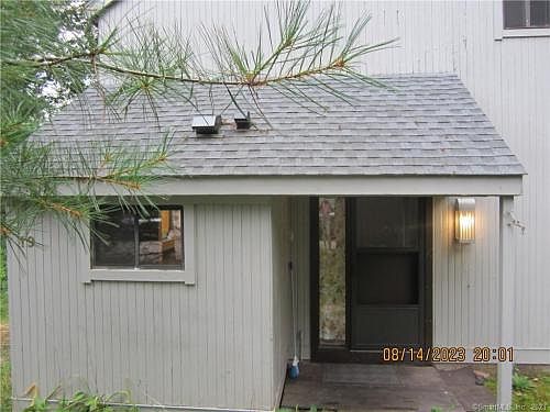 3rd image of 19 Gray Pine Cmn Unit 19