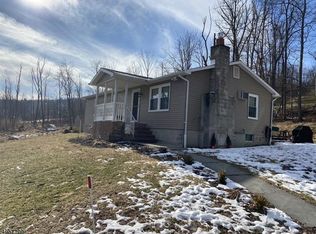 9 Decker Hill Rd, Branchville, NJ 07826