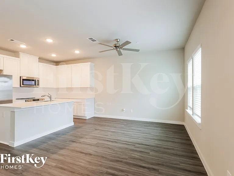 446 S Centro Cir — Photo 7