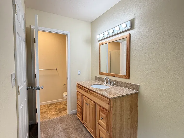 125 Ascot Ct #3 — Photo 17