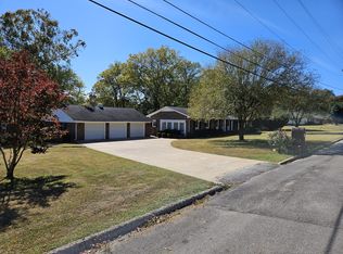 1602 Presnell Dr, Lawrenceburg, TN 38464