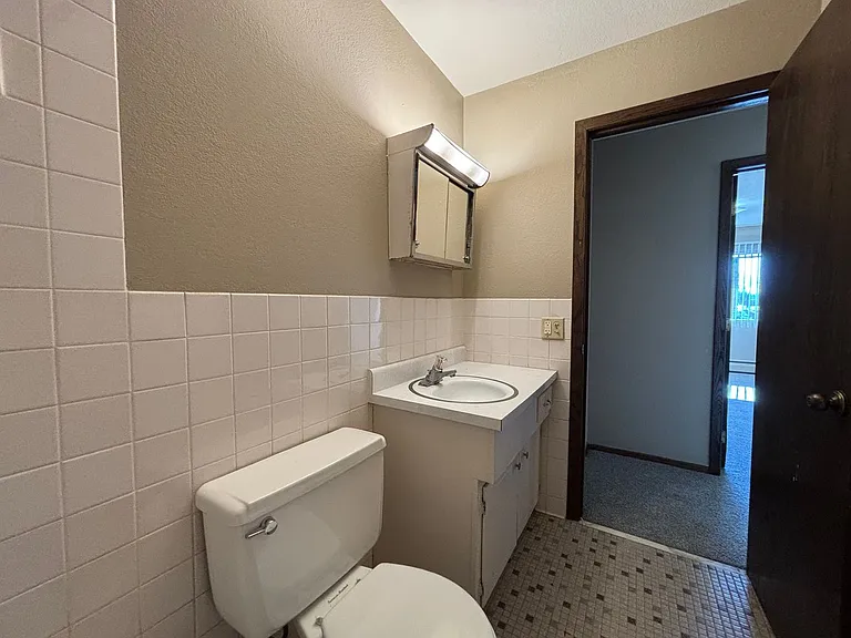 41 Arlington Ave West — Photo 17