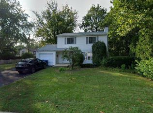 1112 Laurel Ave, Deerfield, IL 60015