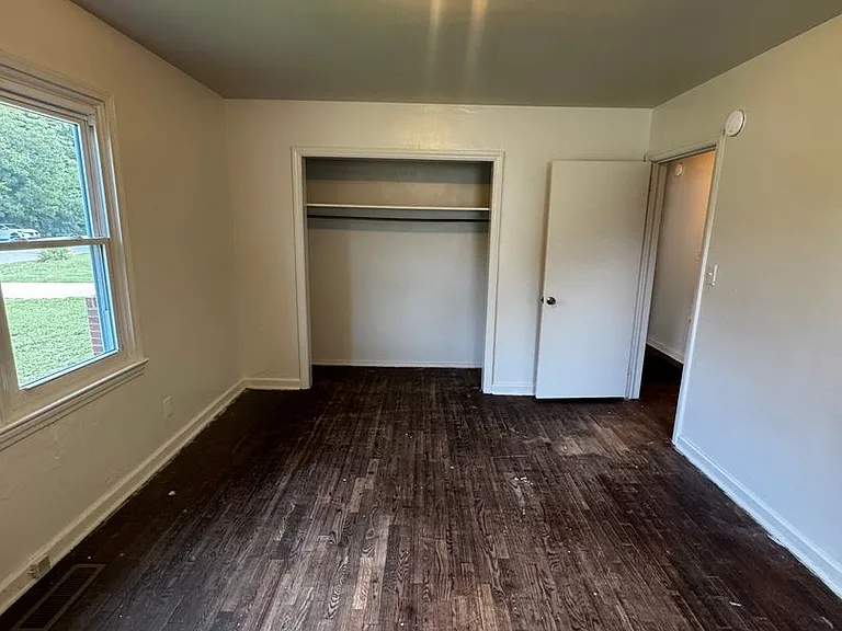 109 Felter St — Photo 13