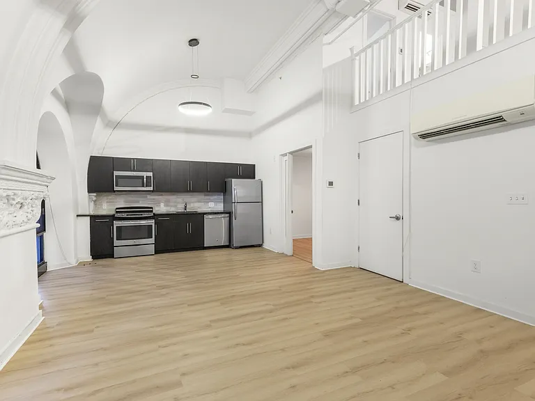 Sanctuary Lofts — Photo 39