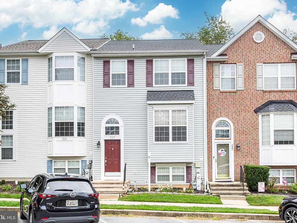 1st image of 227 Lodestone Ct