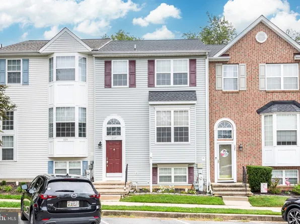 227 Lodestone Ct, Westminster, MD 21158