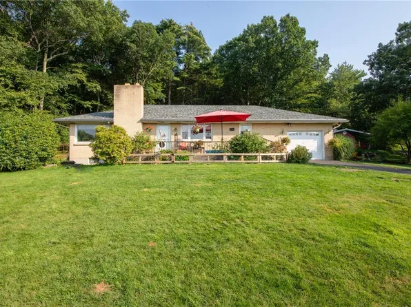 325 Gilberts Hill Rd, Lehighton, PA 18235