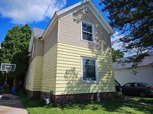 1623 N Main St, Racine, WI 53402