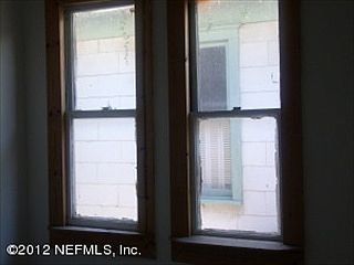 3rd image of 1545 N Pearl St