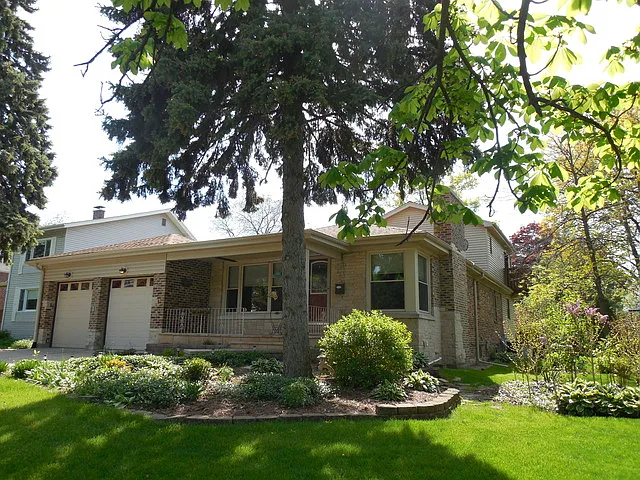 606 S Ardmore Ave photo 1