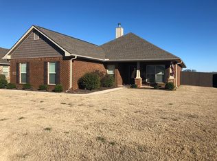 14666 Eva Cir, Athens, AL 35613