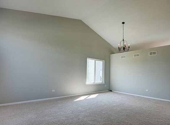 4th image of 16612 Dorchester Pl