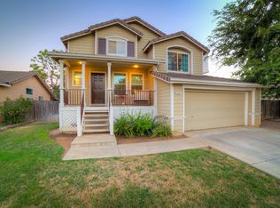 2682 Mitchell Ave, Clovis, CA 93611