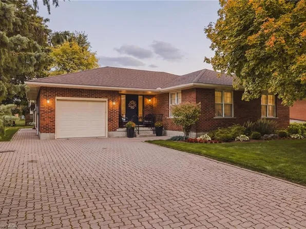 122 Water St, Woolwich, ON N0B 2N0