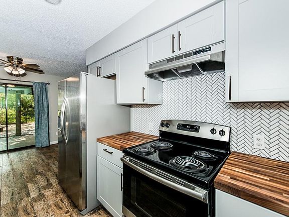 5th image of 7303 Whispering Creek Cir #A