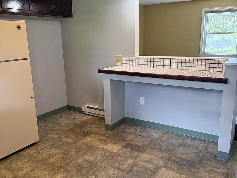465 Corey St #A — Photo 16