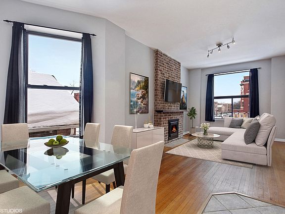 3rd image of 1403 N Rockwell St #3