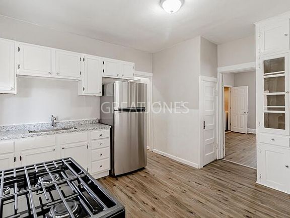 5th image of 8017 Acorn Ave