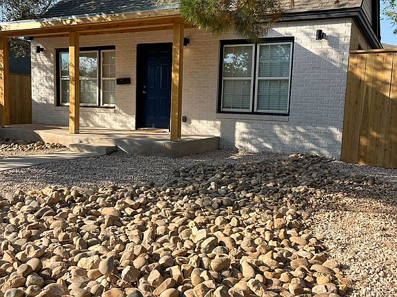 2nd image of 2432 23rd St