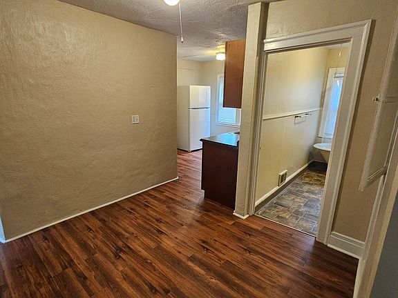 4th image of 120 Richmond Ave #4