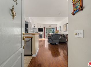 4750 Templeton St APT 1104, Los Angeles, CA 90032
