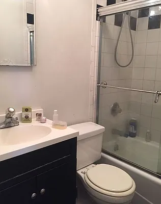 Rented by Douglas Elliman | media 19