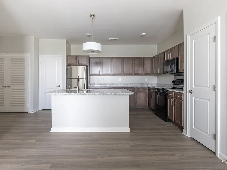 4931 Freedom Dr — Photo 3