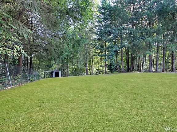 5th image of 18304 220th Avenue Ct E