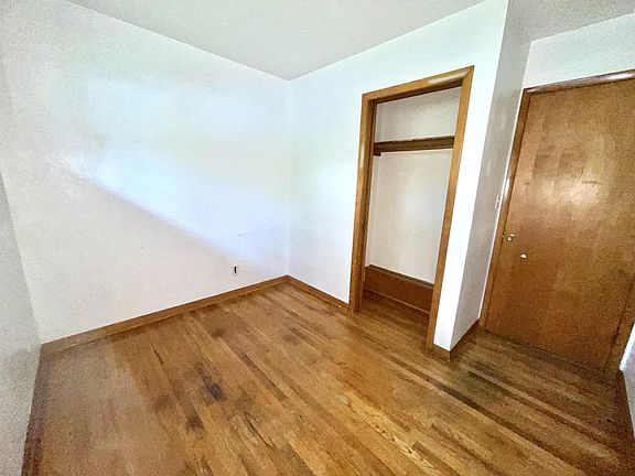 4th image of 3227 Alida St #4