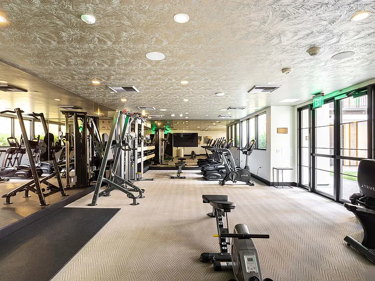 The Estelle: Elevated Amenities and Design ~ NOW OFFERING LIMITED-TIME LEASING SPECIALS! — Photo 19
