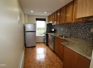 376 Myrtle Ave #4, Brooklyn, NY 11205