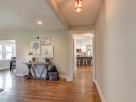 5th image of 9348 Sonora Ave