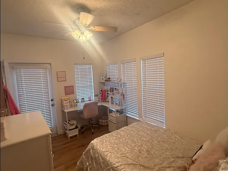 3115 Tom Green St #401 — Photo 8