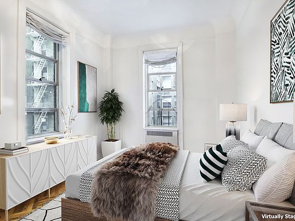 2nd image of 11 W 81st St #2C