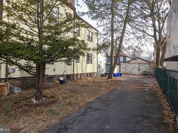 3rd image of 134 Norwood St
