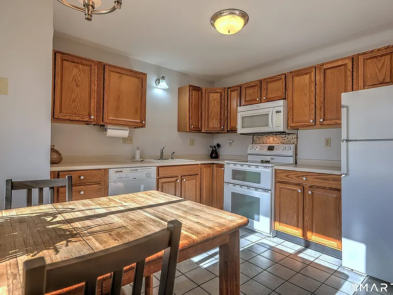 510 E Main St #111 — Photo 11