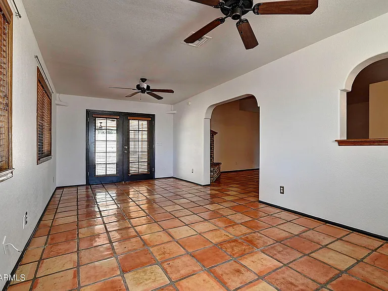 14004 N Sussex Pl — Photo 18